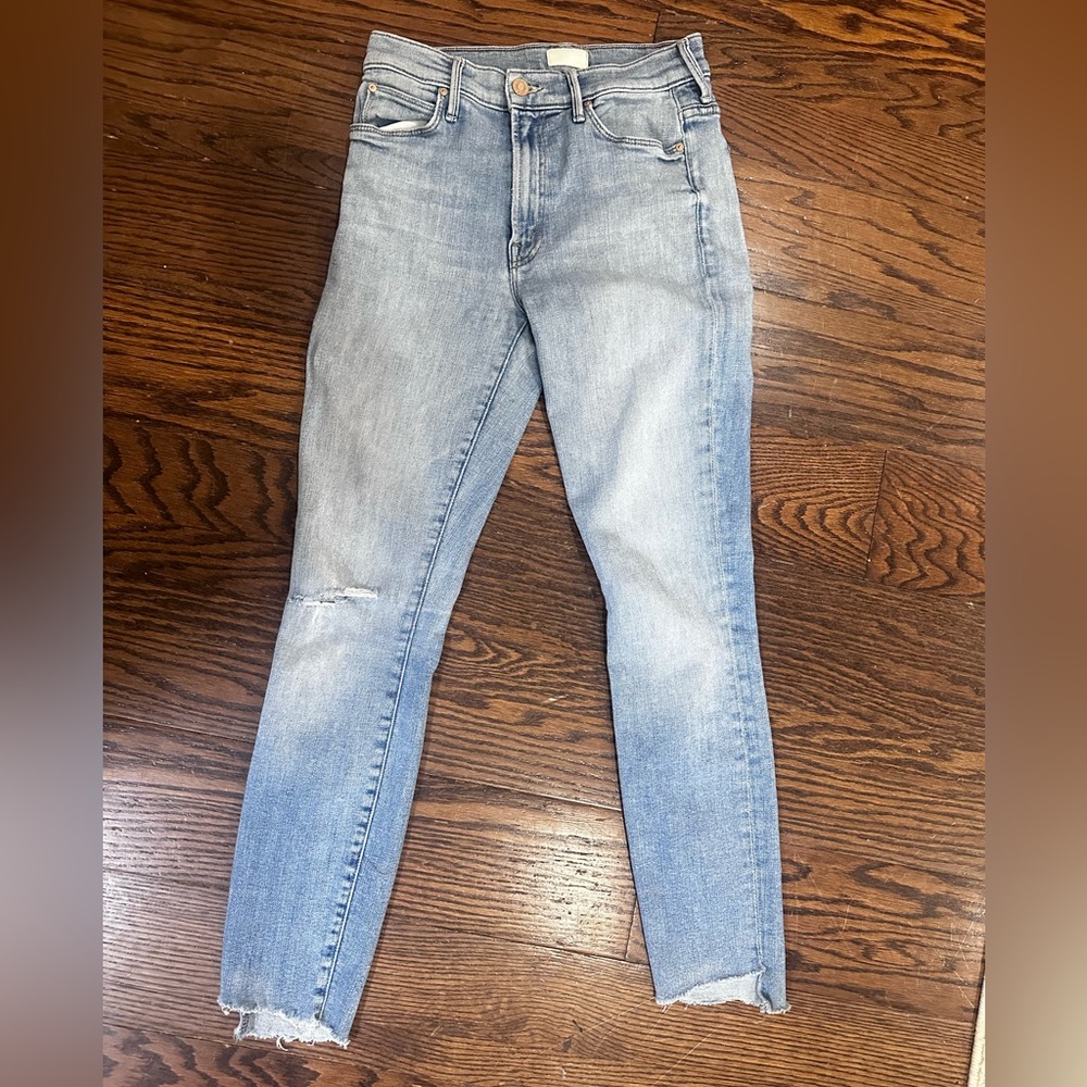 The stunner zip ankle fray, MOTHER jeans. Love these jeans but sadly outgrown